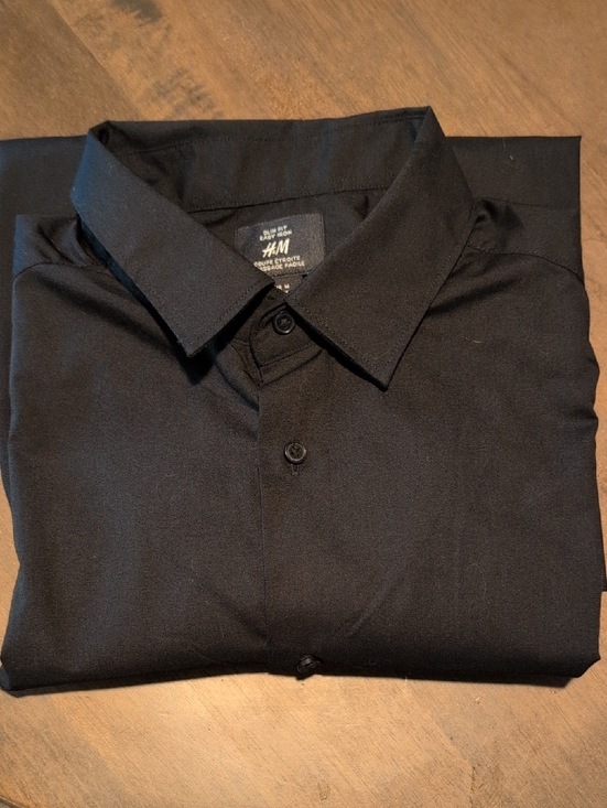 H&M Other - H&M Men's Black Dress Shirt - Classic Button-Up